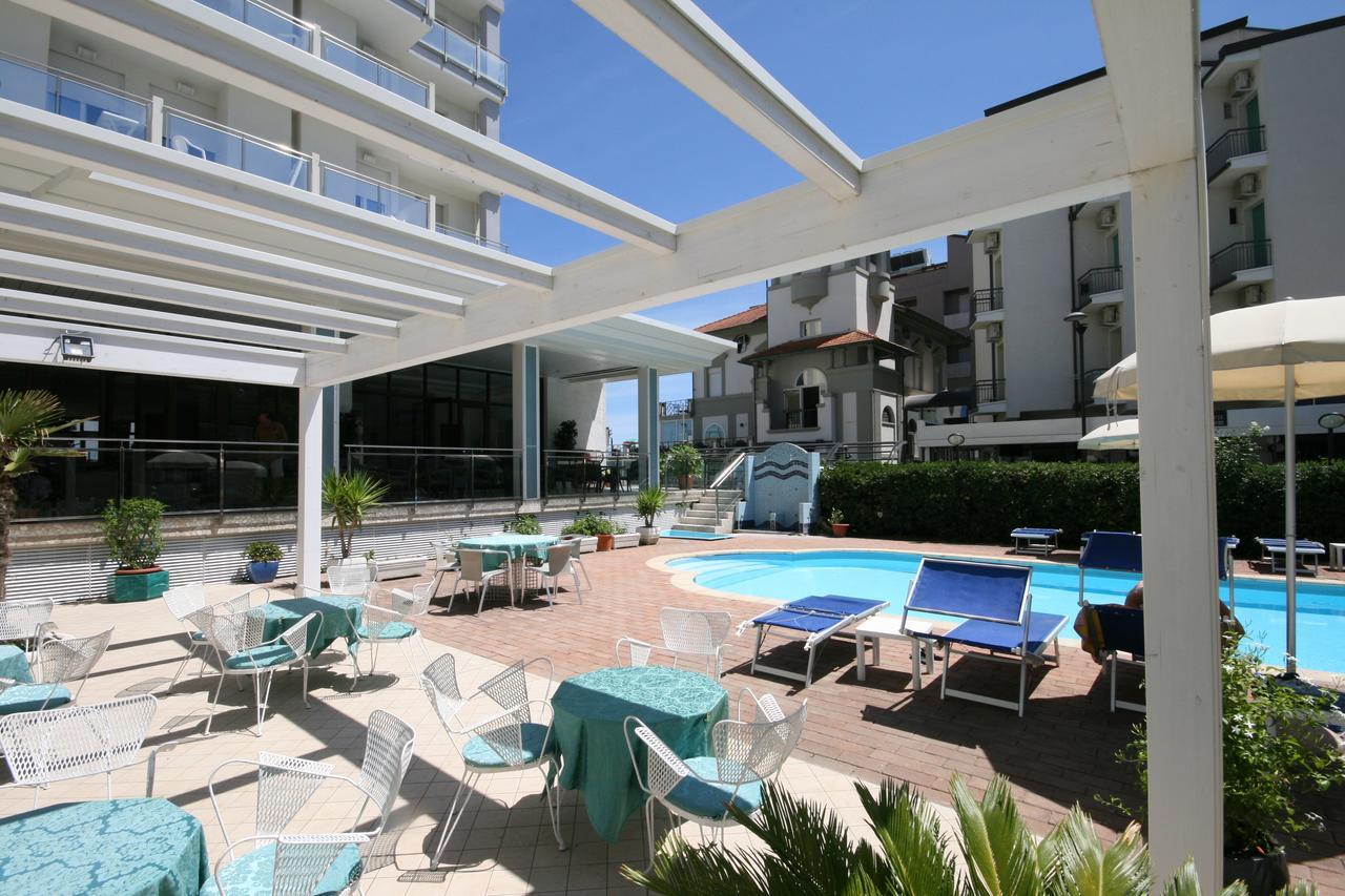 Hotel Excelsior Cattolica Kültér fotó