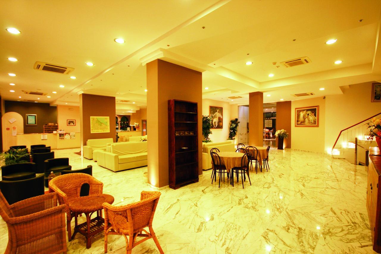 Hotel Excelsior Cattolica Kültér fotó