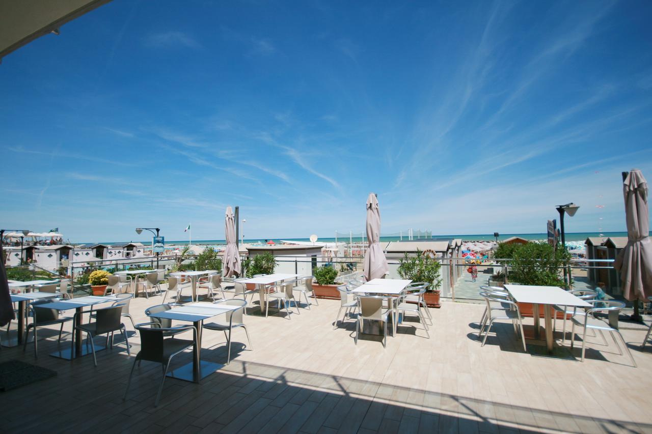 Hotel Excelsior Cattolica Kültér fotó