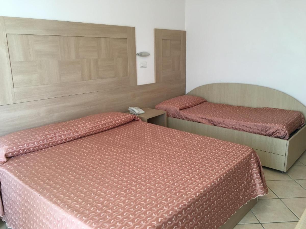 Hotel Excelsior Cattolica Kültér fotó